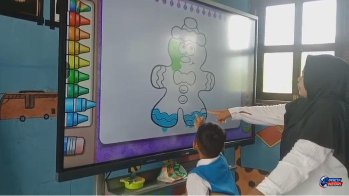 Pemerintah Gencarkan Digitalisasi Pendidikan, Tekan Kesenjangan Sekolah di Wilayah 3T