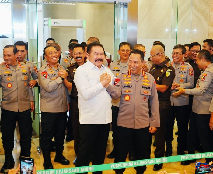 Kapolri Listyo Sigit dan Jaksa Agung ST Burhanuddin Bertemu, Pastikan Polri-Kejagung Solid dan Harmonis