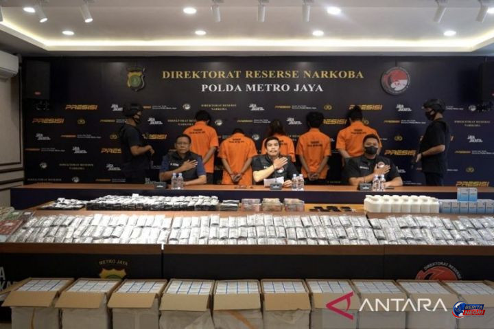 Polda Metro Jaya Bongkar Sindikat Obat Keras Ilegal di Kebon Kacang, Amankan 575.200 Butir dan 5 Tersangka