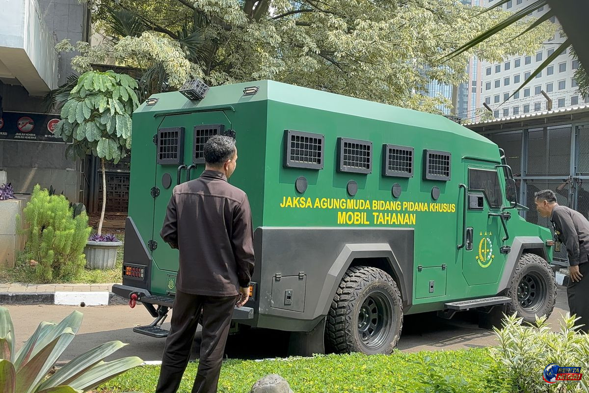 Mobil Tahanan Kejagung Datangi Rutan KPK, Febrie Adriansyah Dijadwalkan Diperiksa sebagai Tersangka TPPU