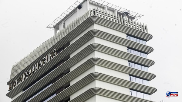 Kejagung Periksa 12 Saksi Kasus Korupsi MBG, Sepuluh Orang Mangkir dari Panggilan Penyidik