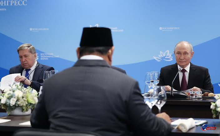 Bertemu Putin di Vladivostok, Prabowo Tegaskan Komitmen Perkuat Hubungan Strategis Indonesia-Rusia