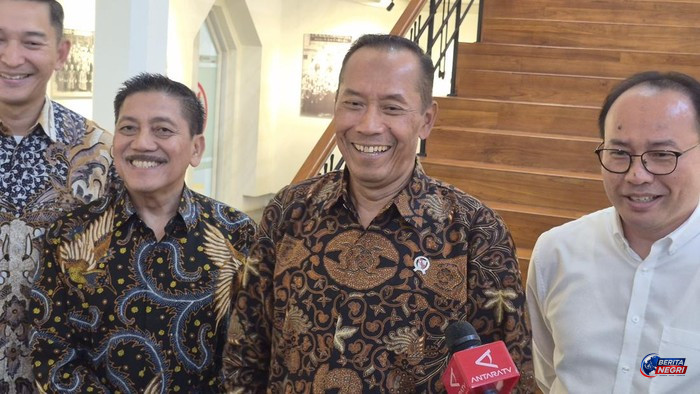Kemendikti Imbau PTN dan PTS Terdampak Abu Vulkanik Anak Krakatau Terapkan Kuliah Daring atau Hybrid