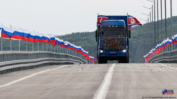 Rusia dan Korea Utara Resmikan Jembatan Darat Pertama, Perdagangan Lintas Negara Segera Dibuka