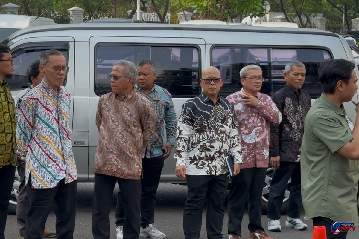 Prabowo Panggil Puluhan Akademisi ke Istana Bahas Penanganan Karhutla dan Lahan Gambut